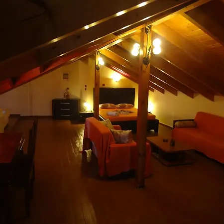 Nostos Aparthotel 3*