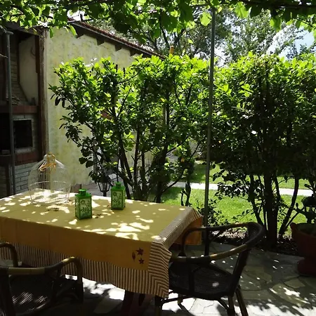 Aparthotel Nostos Nea Mesagkala