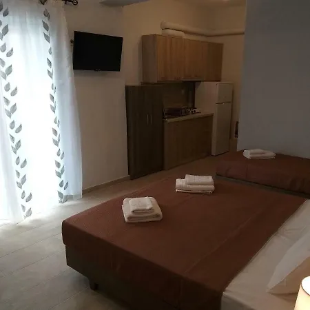 アパートホテル Nostos Néa Meságkala