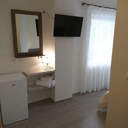 Nostos アパートホテル Néa Meságkala