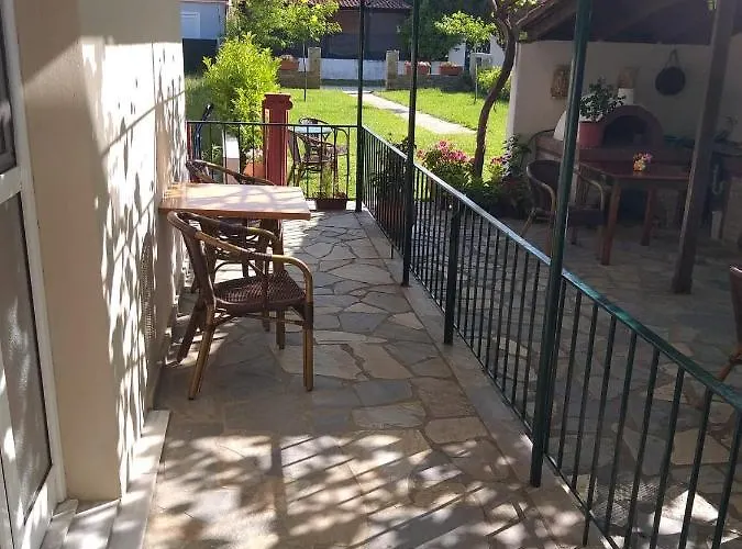 Nostos Aparthotel Néa Meságkala