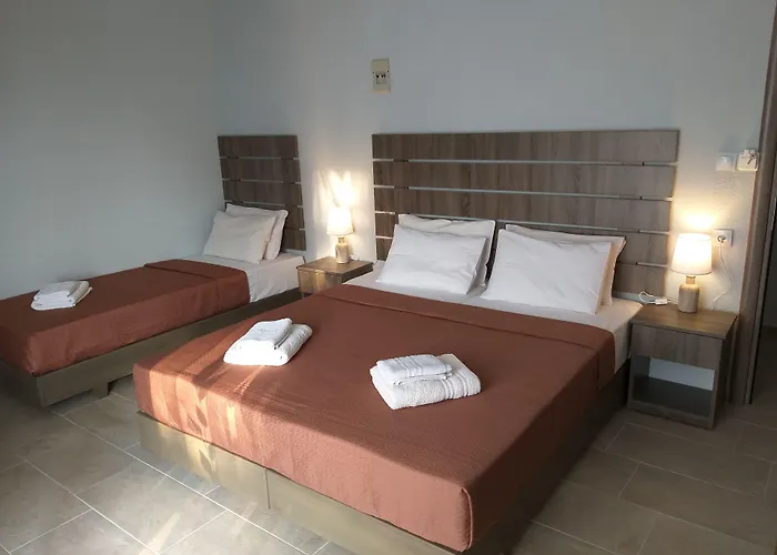 Nostos Aparthotel 3*